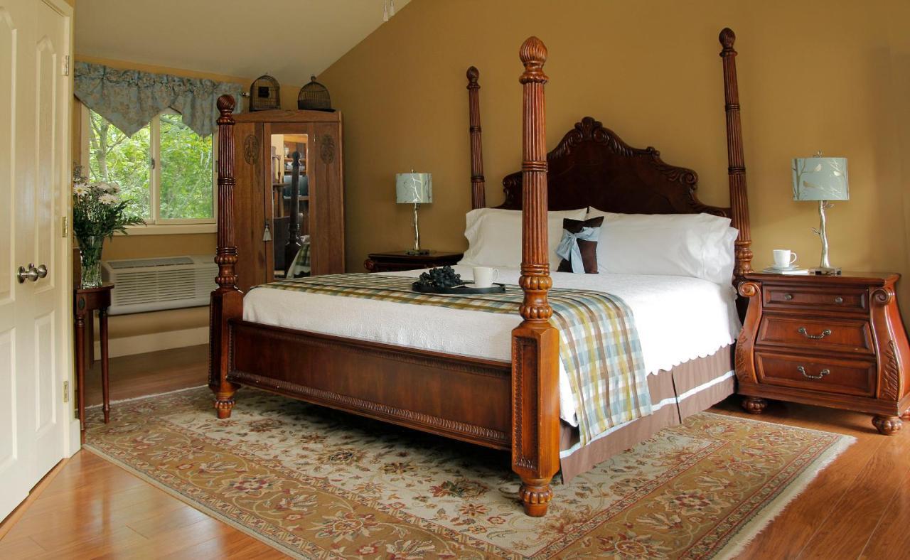 Heartstone Inn Юрика Спрингс Экстерьер фото